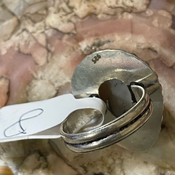 Silver Teardrop Stone in Silver size 8 - Picture 3 of 4